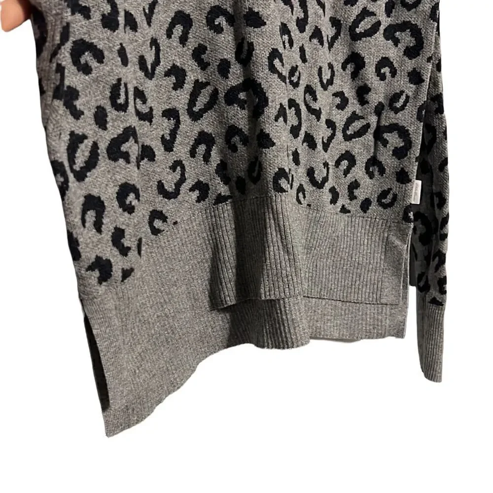 Leopard Sweater Woman’s Size XS Eddie Bauer Animal Print Pullover Knit Cozy